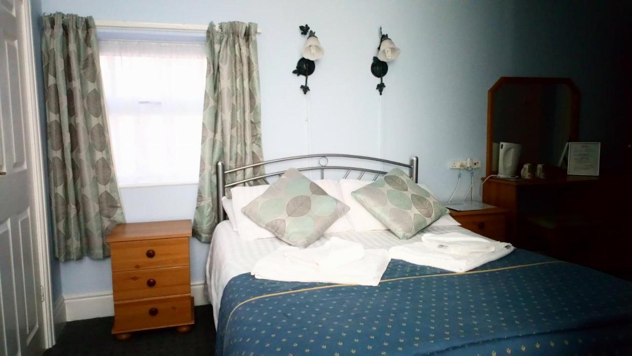 Bed and Breakfast The Wilton International Blackpool Exterior foto