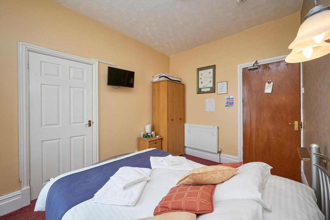 Bed and Breakfast The Wilton International Blackpool Exterior foto